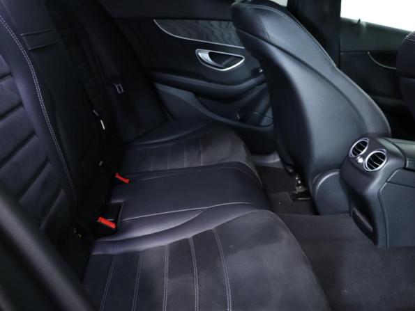 Mercedes-Benz C-Класс IV (W205) Рестайлинг с пробегом 2018 года, цена 2 900 000 рублей, 117925 км, седан, Автокод Объявления