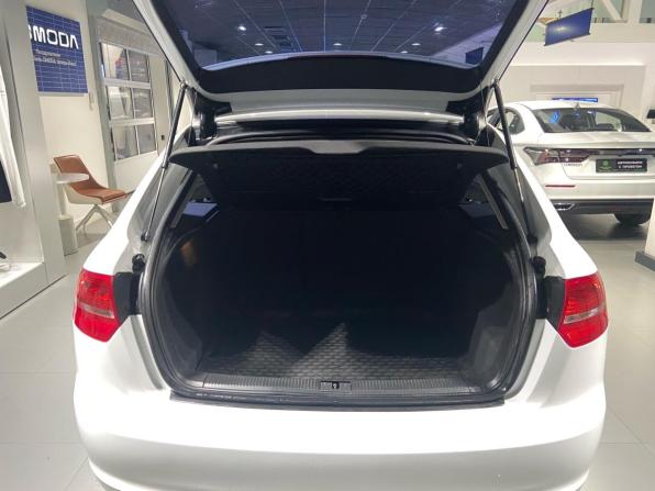 Audi A3 II (8P) Рестайлинг 2 с пробегом 2012 года, цена 980 000 рублей, 102791 км, хэтчбек, Автокод Объявления
