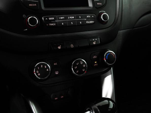 Kia Ceed II Рестайлинг с пробегом 2015 года, цена 1 269 700 рублей, 159632 км, хэтчбек, Автокод Объявления