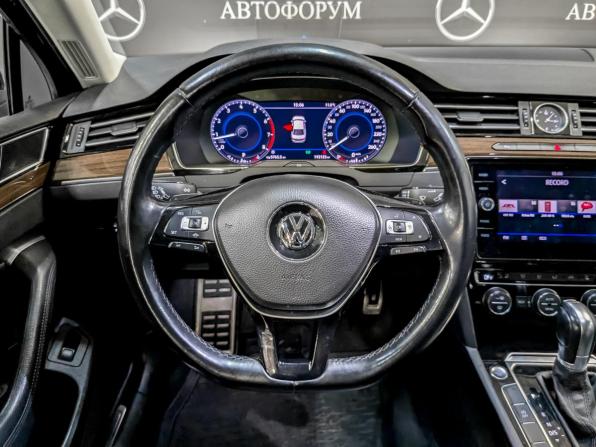 Volkswagen Passat B8 с пробегом 2018 года, цена 1 905 000 рублей, 192200 км, седан, Автокод Объявления