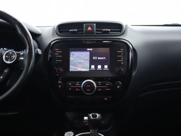 Kia Soul II Рестайлинг с пробегом 2018 года, цена 1 090 000 рублей, 322422 км, хэтчбек, Автокод Объявления