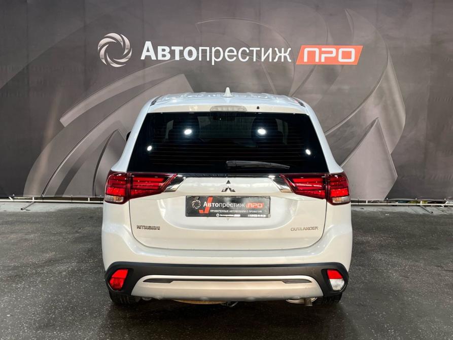 Mitsubishi Outlander III Рестайлинг 3 Пермь  - изображение 6