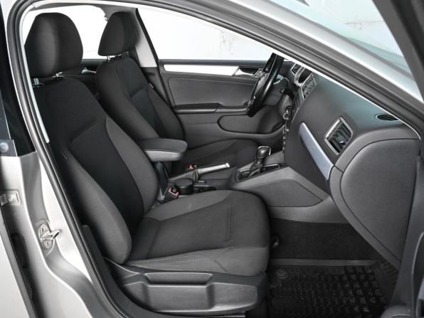 Volkswagen Jetta VI Рестайлинг с пробегом 2017 года, цена 1 369 000 рублей, 224138 км, седан, Автокод Объявления