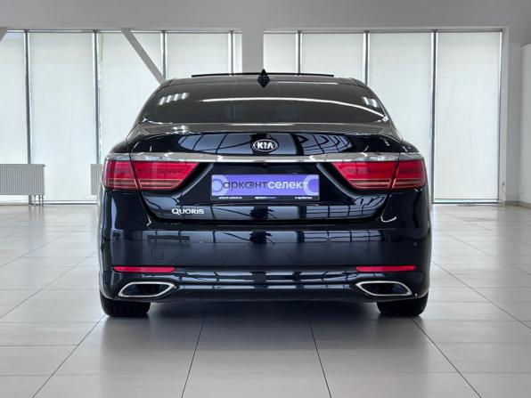 Kia Quoris I Ресталинг 2 с пробегом 2017 года, цена 2 300 000 рублей, 239741 км, седан, Автокод Объявления