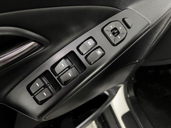Hyundai ix35 I Рестайлинг с пробегом 2013 года, цена 1 220 000 рублей, 181625 км, внедорожник, Автокод Объявления
