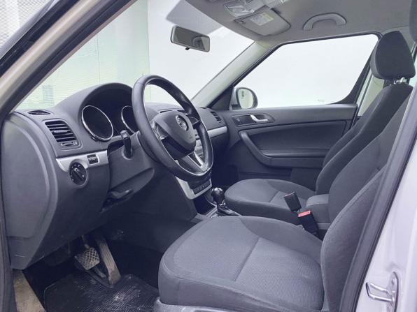 Skoda Yeti I Рестайлинг с пробегом 2014 года, цена 1 384 000 рублей, 166016 км, внедорожник, Автокод Объявления