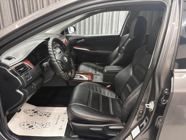Toyota Camry VII (XV50) с пробегом 2013 года, цена 1 249 000 рублей, 207000 км, седан, Автокод Объявления