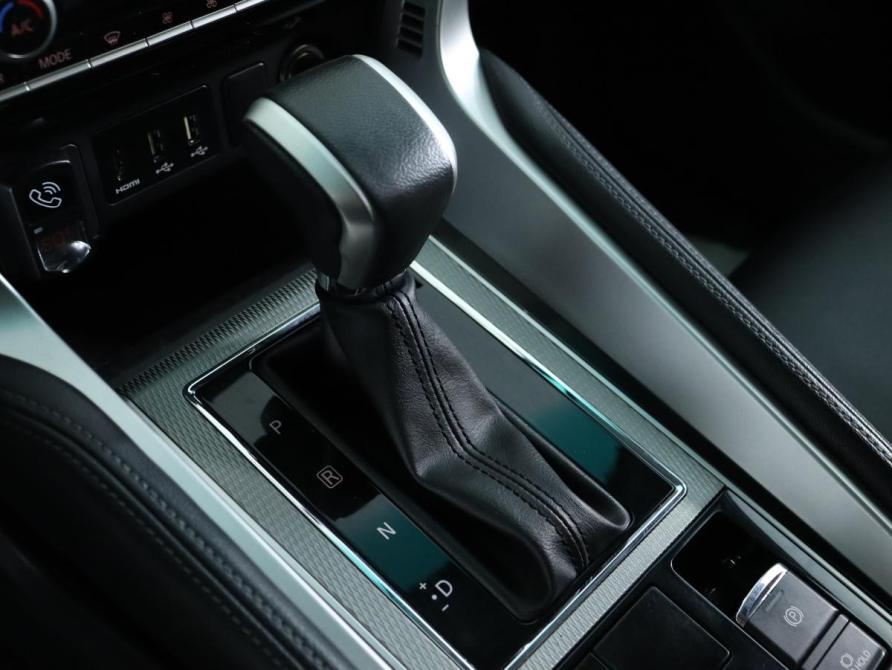 Mitsubishi Montero Sport III Рестайлинг Санкт-Петербург  - изображение 15