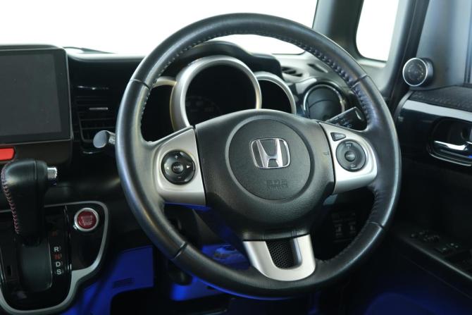 Honda N-BOX I с пробегом 2013 года, цена 679 000 рублей, 142730 км, хэтчбек, Автокод Объявления