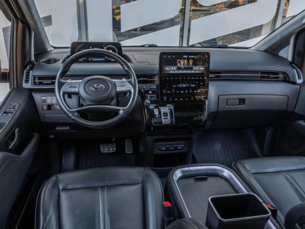 Hyundai Staria I с пробегом 2021 года, цена 4 770 000 рублей, 65382 км, минивэн, Автокод Объявления