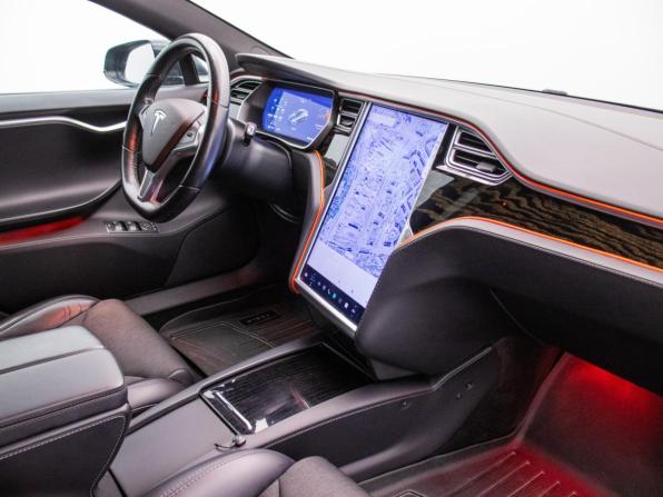 Tesla Model S I Рестайлинг с пробегом 2018 года, цена 2 389 000 рублей, 137629 км, лифтбек, Автокод Объявления