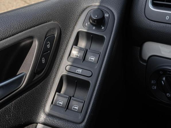 Volkswagen Golf VI с пробегом 2011 года, цена 700 000 рублей, 207397 км, хэтчбек, Автокод Объявления