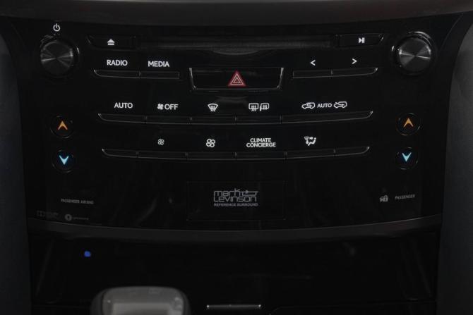 Lexus LX III Рестайлинг с пробегом 2018 года, цена 8 699 000 рублей, 186650 км, внедорожник, Автокод Объявления