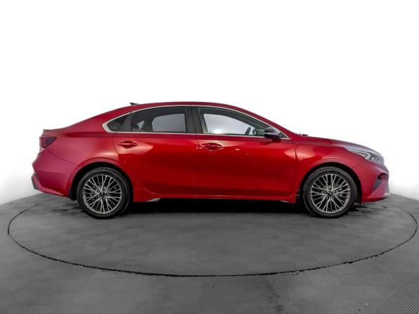 Kia Cerato IV Рестайлинг с пробегом 2021 года, цена 2 425 000 рублей, 48655 км, седан, Автокод Объявления