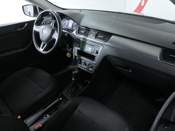 Skoda Rapid I с пробегом 2014 года, цена 720 000 рублей, 219098 км, лифтбек, Автокод Объявления