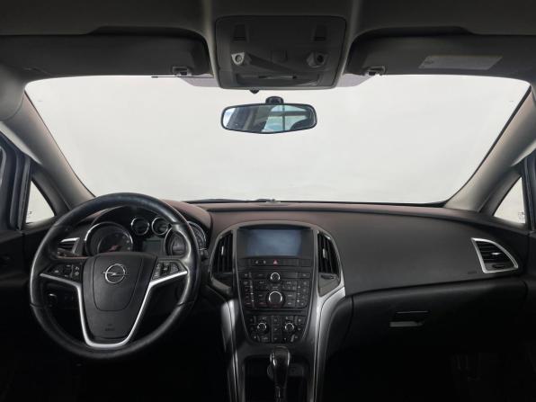 Opel Astra J Рестайлинг с пробегом 2012 года, цена 899 000 рублей, 132075 км, седан, Автокод Объявления
