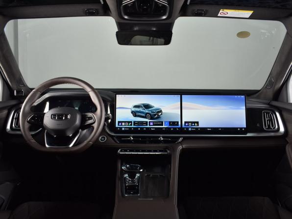 Geely Monjaro I Рестайлинг 2 с пробегом 2026 года, цена 3 989 995 рублей, 21 км, внедорожник, Автокод Объявления