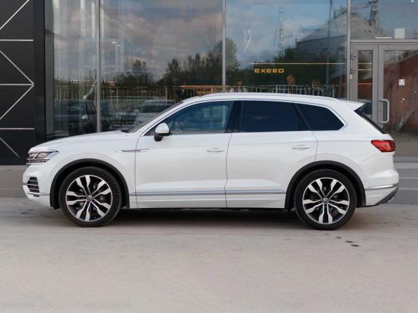 Volkswagen Touareg III с пробегом 2021 года, цена 5 330 000 рублей, 124168 км, внедорожник, Автокод Объявления