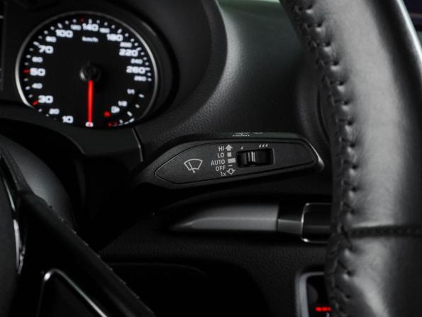 Audi A3 III (8V) Рестайлинг с пробегом 2019 года, цена 1 929 000 рублей, 150691 км, седан, Автокод Объявления