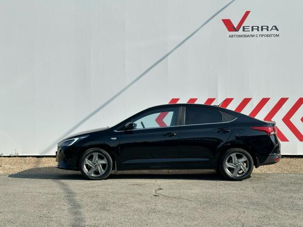 Hyundai Solaris II Рестайлинг с пробегом 2021 года, цена 1 670 000 рублей, 80050 км, седан, Автокод Объявления