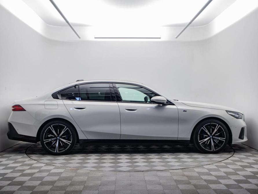 BMW 5 серии VIII (G60/G61/G68) Москва  - изображение 6
