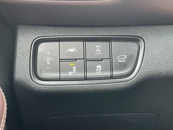 Hyundai Santa Fe IV с пробегом 2019 года, цена 3 100 000 рублей, 133268 км, внедорожник, Автокод Объявления