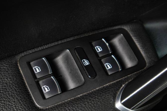 Volkswagen Passat B8 с пробегом 2017 года, цена 1 999 000 рублей, 151150 км, седан, Автокод Объявления