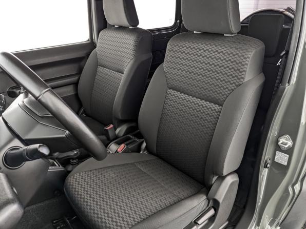 Suzuki Jimny IV с пробегом 2020 года, цена 2 580 000 рублей, 89765 км, внедорожник, Автокод Объявления