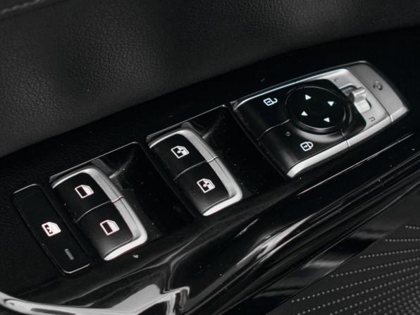 Kia K5 III с пробегом 2021 года, цена 1 680 000 рублей, 183473 км, седан, Автокод Объявления