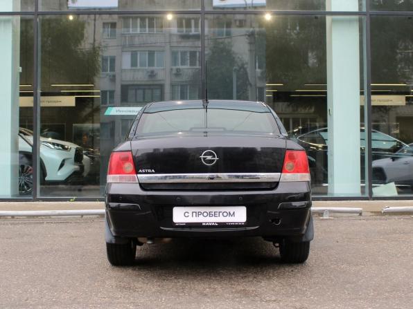 Opel Astra H Рестайлинг с пробегом 2011 года, цена 597 000 рублей, 175065 км, седан, Автокод Объявления