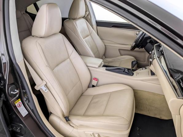 Lexus ES VI с пробегом 2014 года, цена 2 445 000 рублей, 139704 км, седан, Автокод Объявления