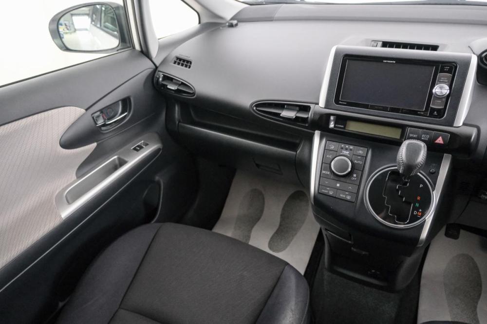 Toyota Wish II Красноярск  - изображение 12