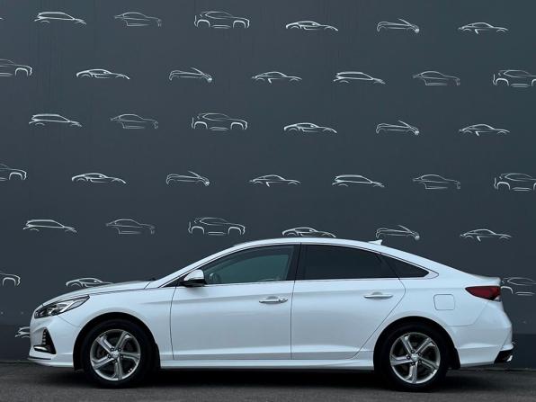 Hyundai Sonata VII (LF) Рестайлинг с пробегом 2018 года, цена 1 623 800 рублей, 26972 км, седан, Автокод Объявления