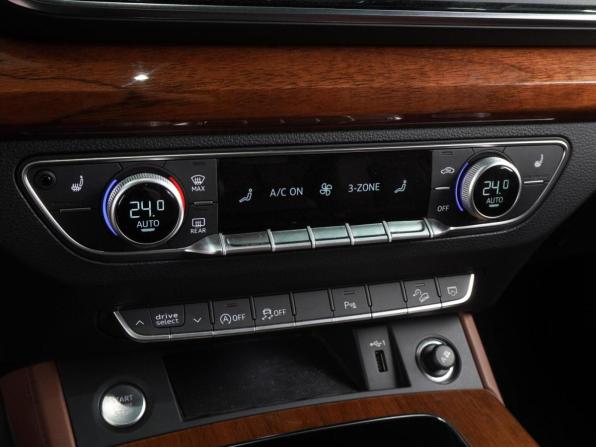 Audi Q5 II (FY) Рестайлинг с пробегом 2022 года, цена 3 549 000 рублей, 73165 км, внедорожник, Автокод Объявления