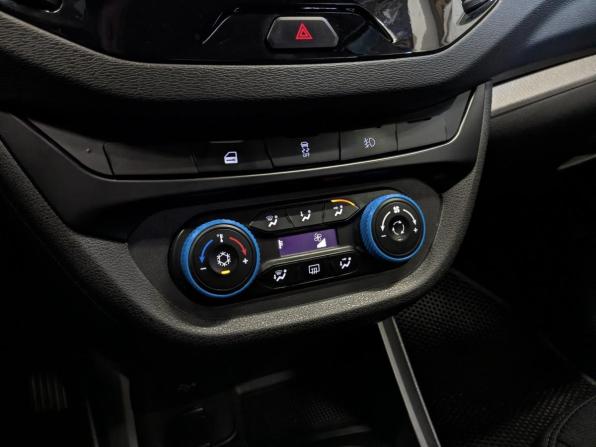 Lada (ВАЗ) Vesta I с пробегом 2021 года, цена 1 055 000 рублей, 94399 км, седан, Автокод Объявления