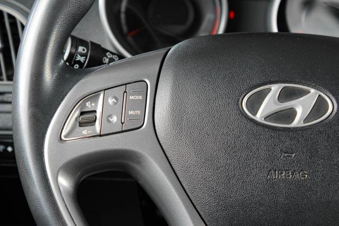 Hyundai ix35 I Рестайлинг с пробегом 2013 года, цена 1 129 000 рублей, 193500 км, внедорожник, Автокод Объявления