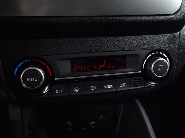 Kia Rio III с пробегом 2015 года, цена 1 265 995 рублей, 118165 км, седан, Автокод Объявления