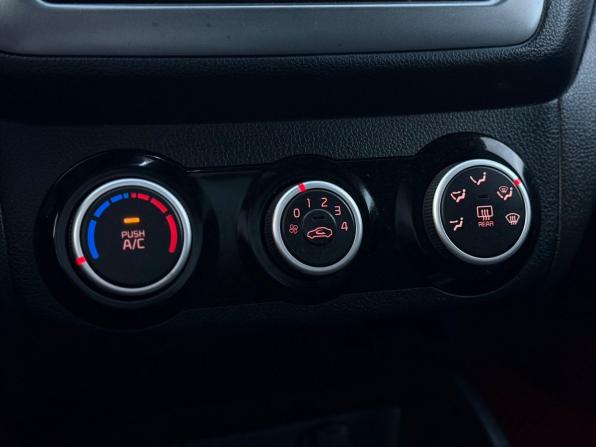 Kia Rio III Рестайлинг с пробегом 2015 года, цена 899 000 рублей, 189247 км, седан, Автокод Объявления