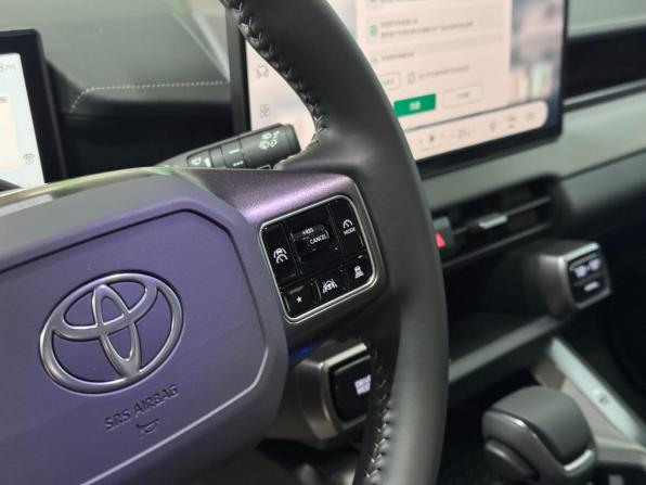 Toyota RAV4 VI (XA60) с пробегом 2026 года, цена 4 140 000 рублей, 57 км, внедорожник, Автокод Объявления