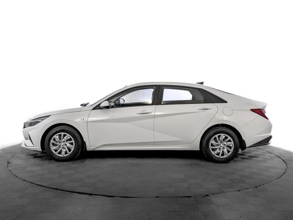 Hyundai Elantra VII (CN7) с пробегом 2022 года, цена 2 010 000 рублей, 69901 км, седан, Автокод Объявления