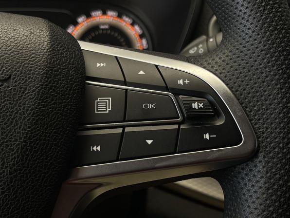 Lada (ВАЗ) Vesta I Рестайлинг (NG) с пробегом 2024 года, цена 1 297 000 рублей, 15789 км, седан, Автокод Объявления