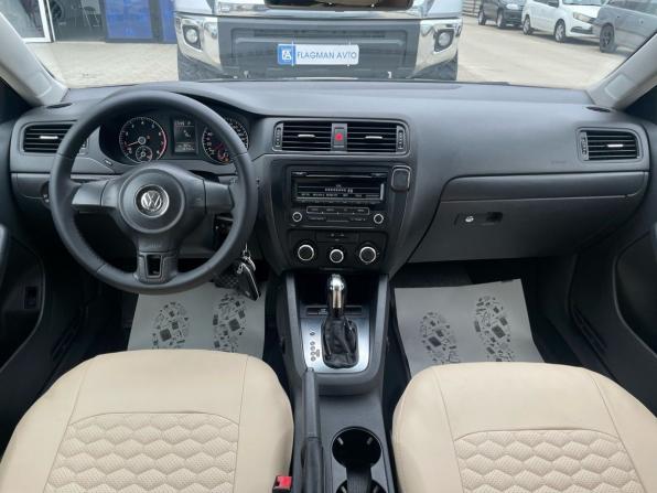 Volkswagen Jetta VI с пробегом 2013 года, цена 950 000 рублей, 187000 км, седан, Автокод Объявления