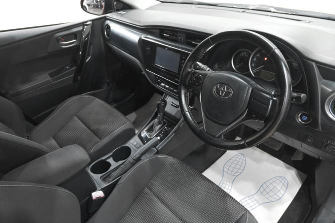 Toyota Auris II с пробегом 2015 года, цена 1 289 000 рублей, 99000 км, хэтчбек, Автокод Объявления