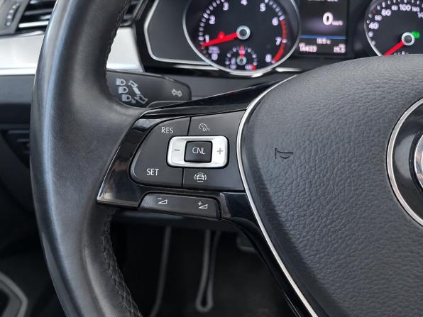 Volkswagen Passat B8 с пробегом 2019 года, цена 2 149 000 рублей, 144733 км, седан, Автокод Объявления