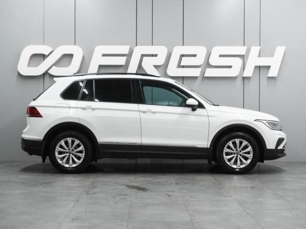 Volkswagen Tiguan II Рестайлинг с пробегом 2021 года, цена 2 349 000 рублей, 142523 км, внедорожник, Автокод Объявления