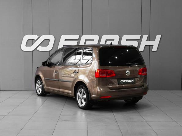 Volkswagen Touran I Рестайлинг 2 с пробегом 2011 года, цена 737 000 рублей, 231334 км, компактвэн, Автокод Объявления