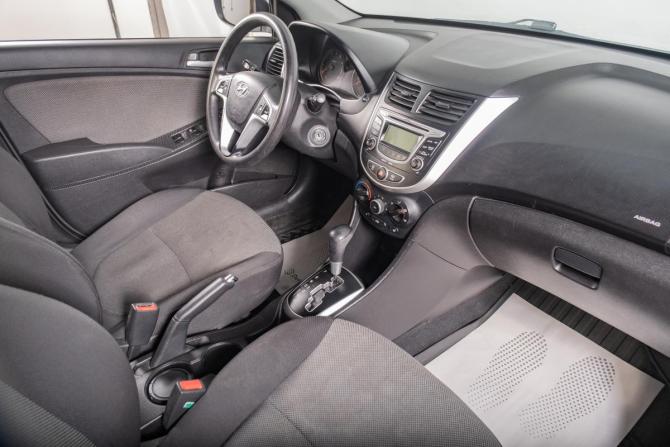 Hyundai Solaris I с пробегом 2011 года, цена 839 000 рублей, 112000 км, хэтчбек, Автокод Объявления