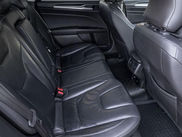 Ford Mondeo V с пробегом 2016 года, цена 1 130 000 рублей, 156600 км, седан, Автокод Объявления