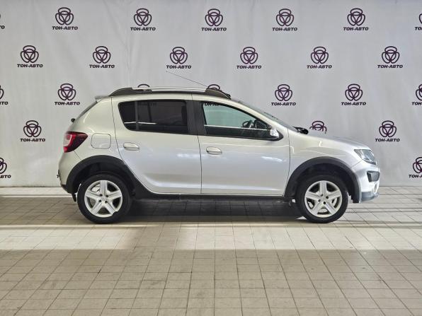 Renault Sandero II с пробегом 2017 года, цена 756 000 рублей, 126212 км, хэтчбек, Автокод Объявления
