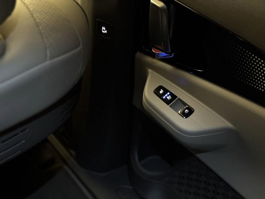 Kia Carnival IV Рестайлинг Санкт-Петербург  - изображение 30